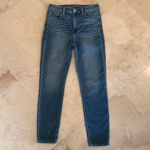 American Eagle Super Hi-Rise Blue Jean Pants